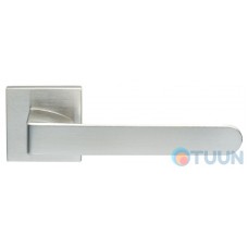 Ilavio handle, 2476, on square socket, matt chrome