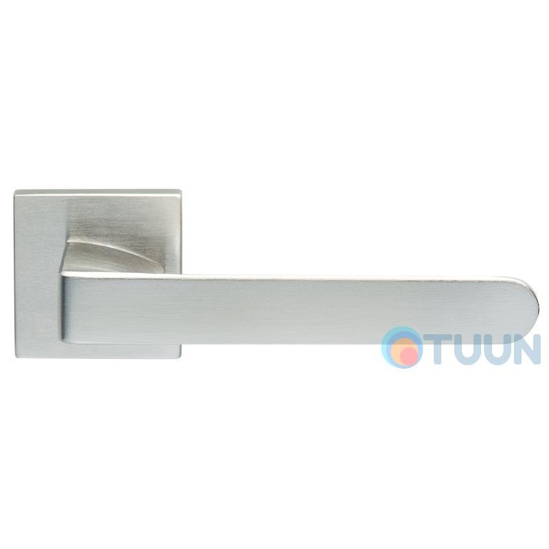 Ilavio handle, 2476, on square socket, matt chrome