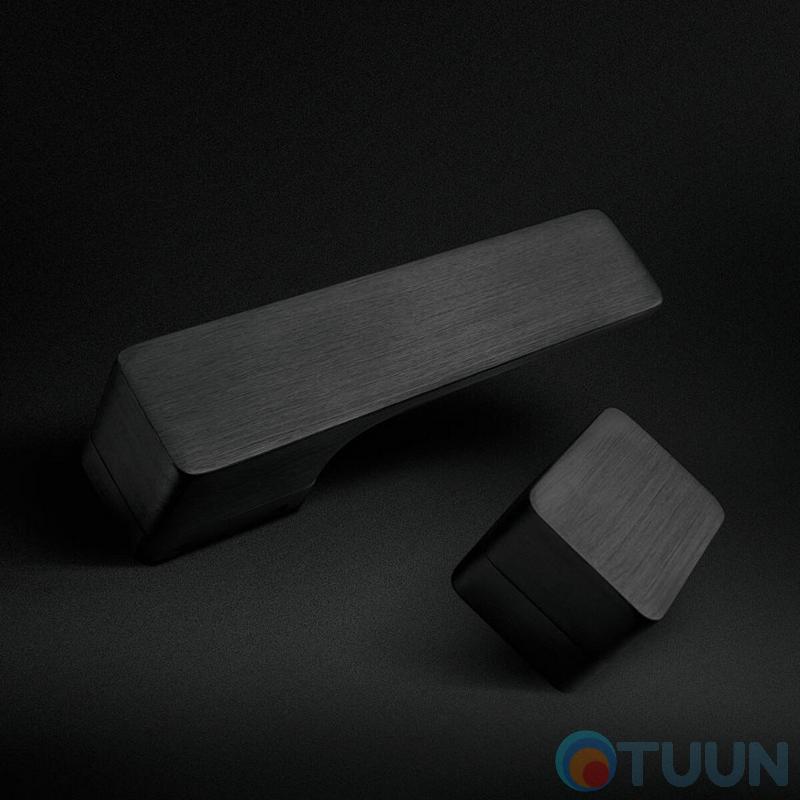 Ручка M & T Minimal Cr-K чорний брашірованний R ф/з