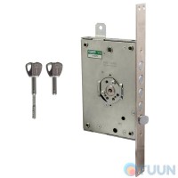 Mottura Art. 3D771R80005CS Замок 4-риг с засовом под тяги правый складной ключ